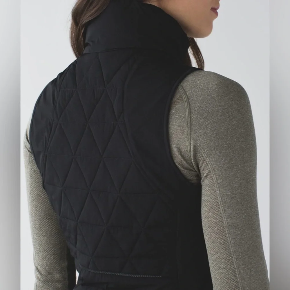 Lululemon Fluffed Up vest size 12 - Picture 6 of 16